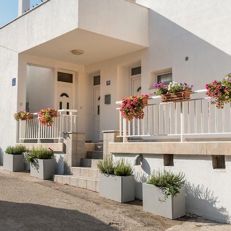 Apartments Galeb Блаце Екстериор снимка