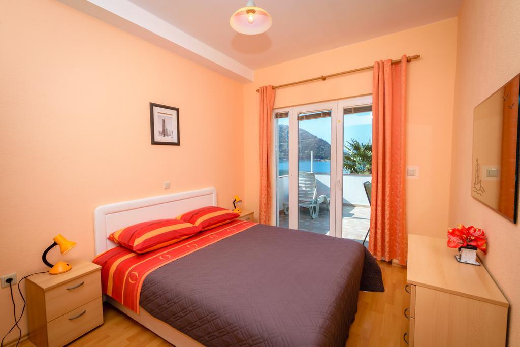 Apartments Galeb Блаце Екстериор снимка