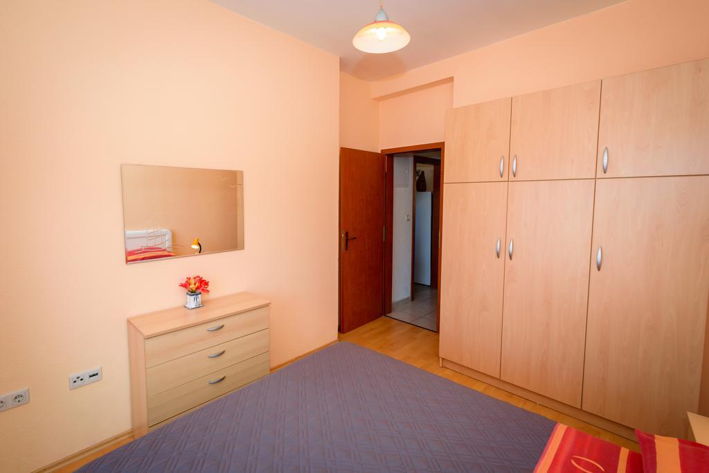 Apartments Galeb Блаце Екстериор снимка
