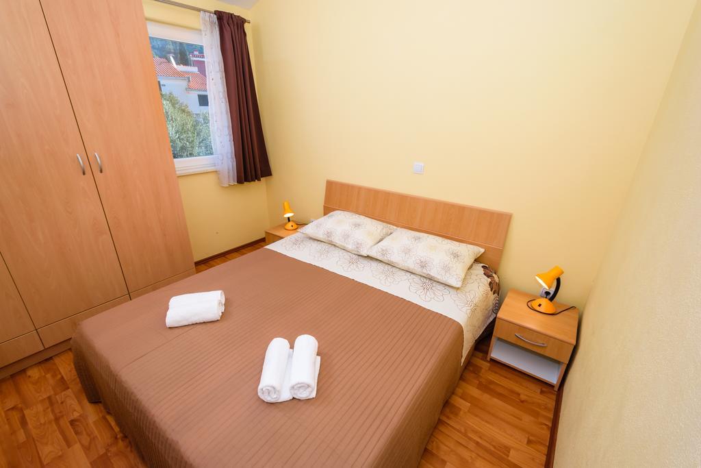 Apartments Galeb Блаце Екстериор снимка